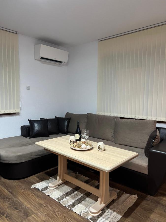 Guest House Tanevi Devin Ngoại thất bức ảnh