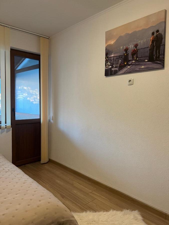 Guest House Tanevi Devin Ngoại thất bức ảnh