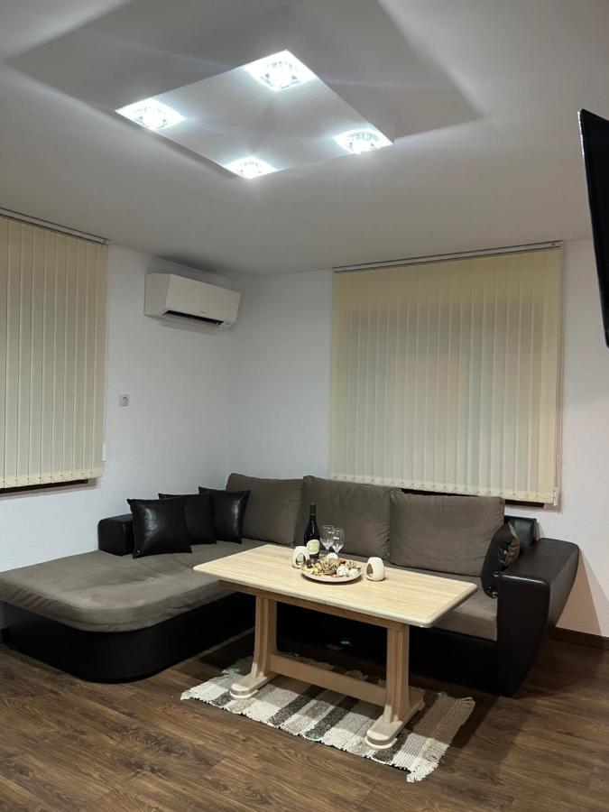 Guest House Tanevi Devin Ngoại thất bức ảnh